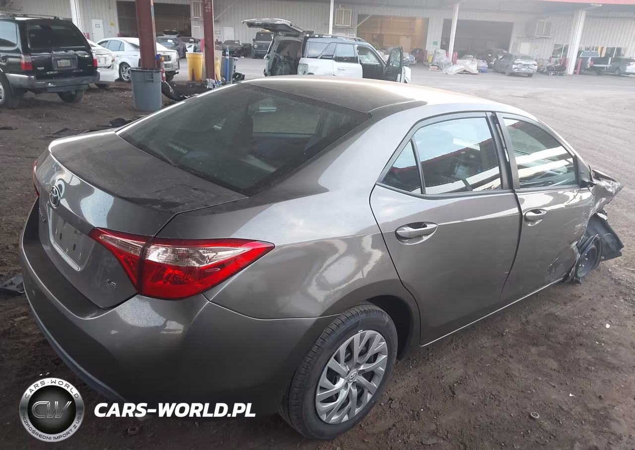 2019 Toyota Corolla Le VIN:2T1BURHE6KC148728 - 4