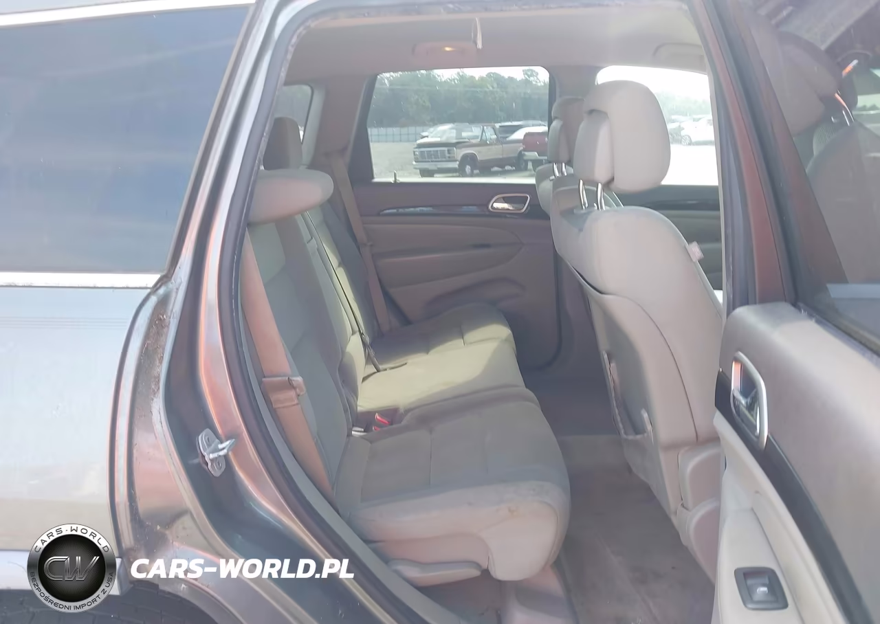2012 Jeep Grand Cherokee Laredo VIN:1C4RJEAG5CC209623 - 8