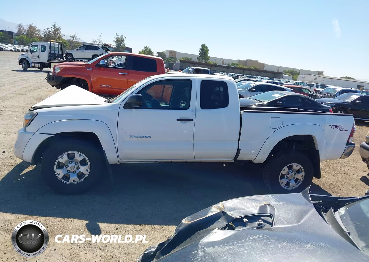 2010 Toyota Tacoma Prerunner V6 VIN:5TETU4GNXAZ694241 - 14