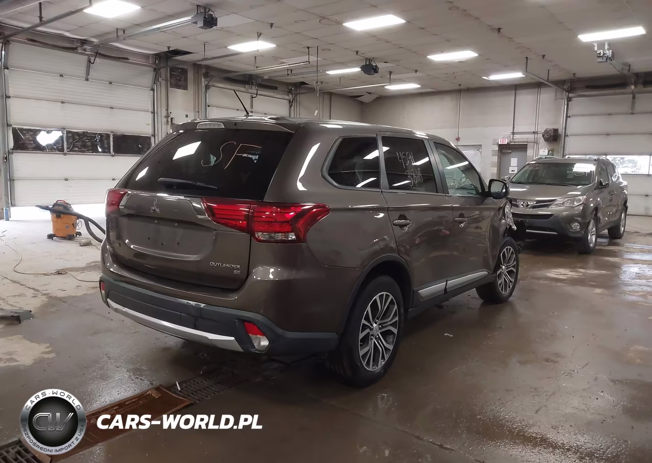 2016 Mitsubishi Outlander Se VIN:JA4AZ3A34GZ021387 - 4
