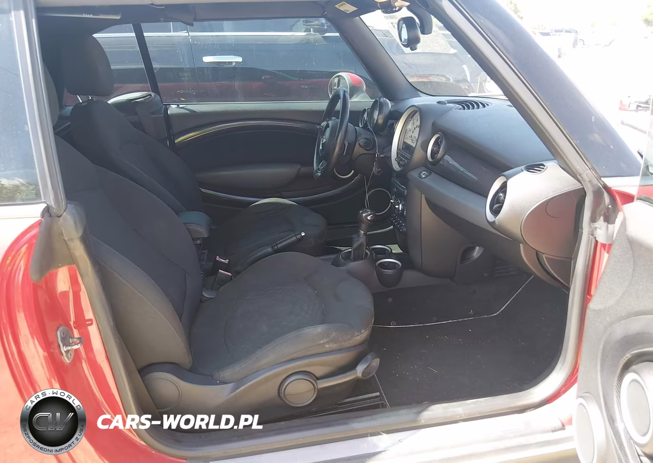 2012 Mini Cooper S VIN:WMWZP3C55CT250250 - 5