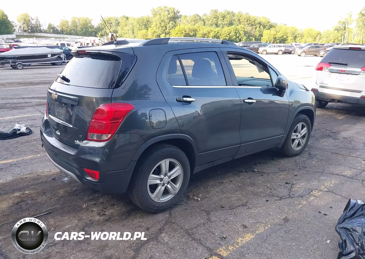 2020 Chevrolet Trax Fwd Lt VIN:3GNCJLSB5LL174588 - 4