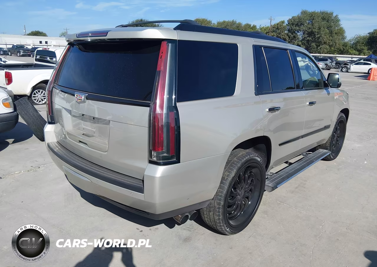 2015 Cadillac Escalade Premium VIN:1GYS4NKJXFR570067 - 4