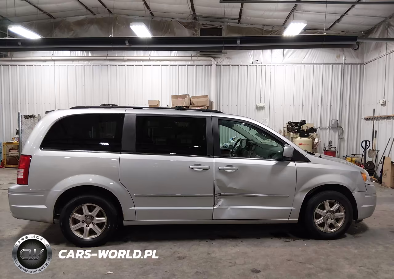 2009 Chrysler Town & Country Touring VIN:2A8HR541X9R529296 - 13