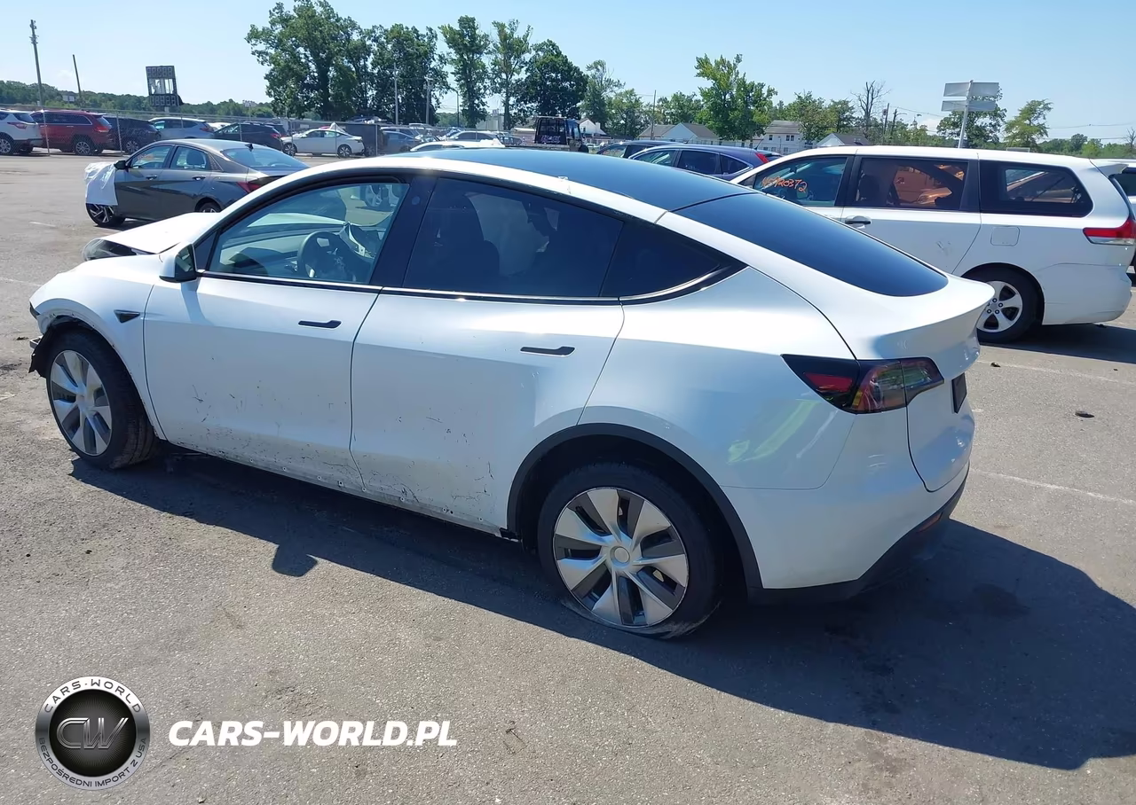 2023 Tesla Model Y Awd-Long Range Dual Motor All-Wheel Drive VIN:7SAYGDEE5PA060894 - 3