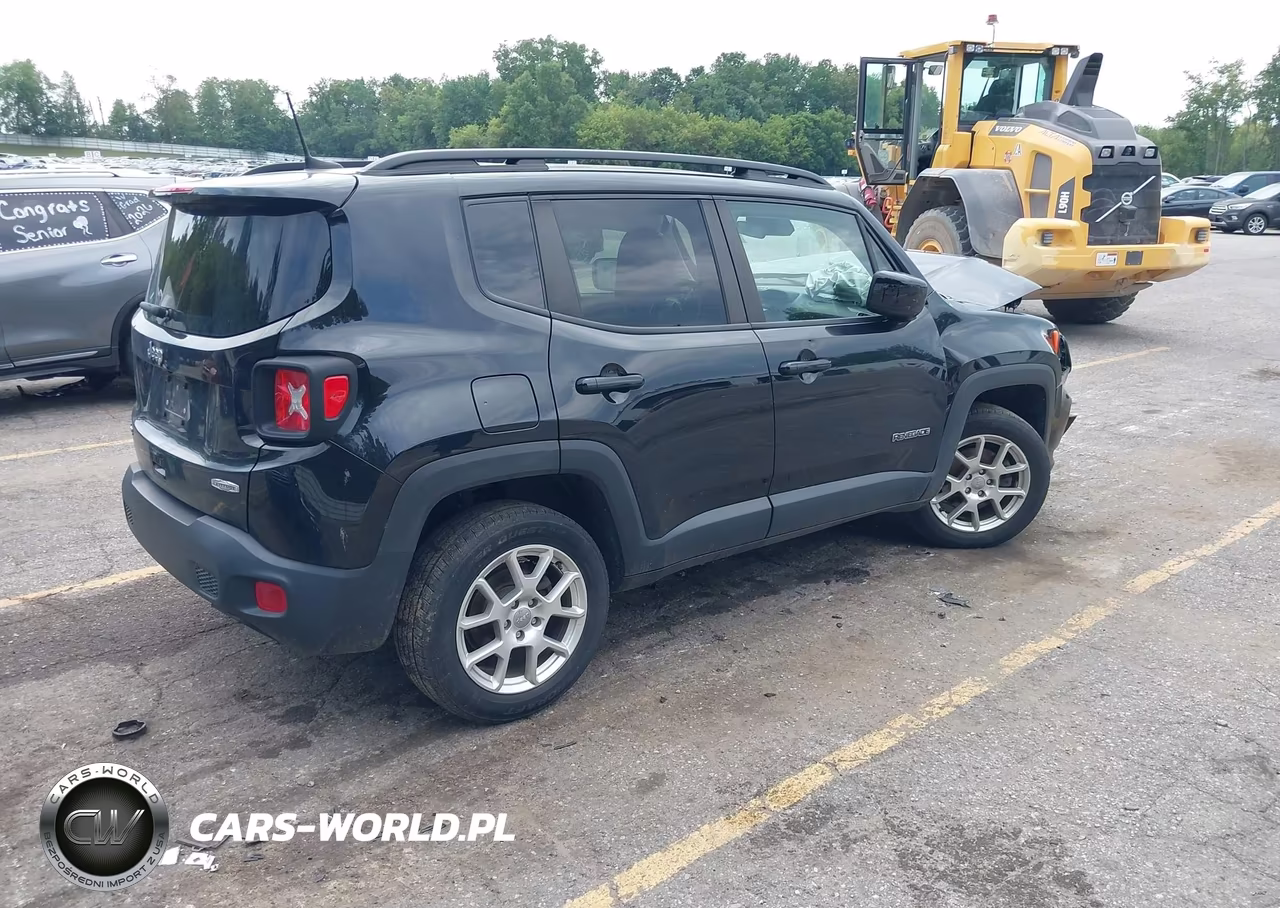 2019 Jeep Renegade Latitude 4X4 VIN:ZACNJBBB8KPK57656 - 4