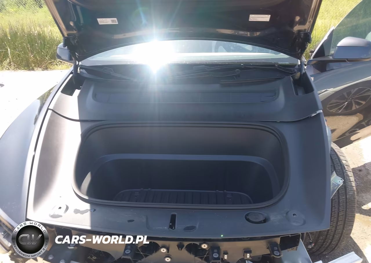 2026 Tesla Model Y All-Wheel Drive-Long Range Launch Series-Premium All-Wheel Drive VIN:7SAYGDEE6TA730642 - 10