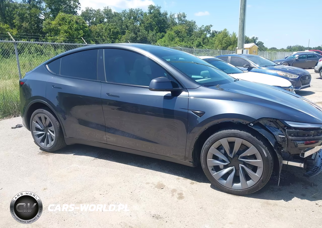 2026 Tesla Model Y All-Wheel Drive-Long Range Launch Series-Premium All-Wheel Drive VIN:7SAYGDEE6TA730642 - 14