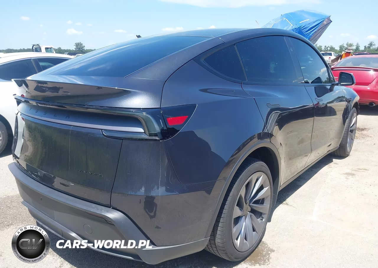 2026 Tesla Model Y All-Wheel Drive-Long Range Launch Series-Premium All-Wheel Drive VIN:7SAYGDEE6TA730642 - 4