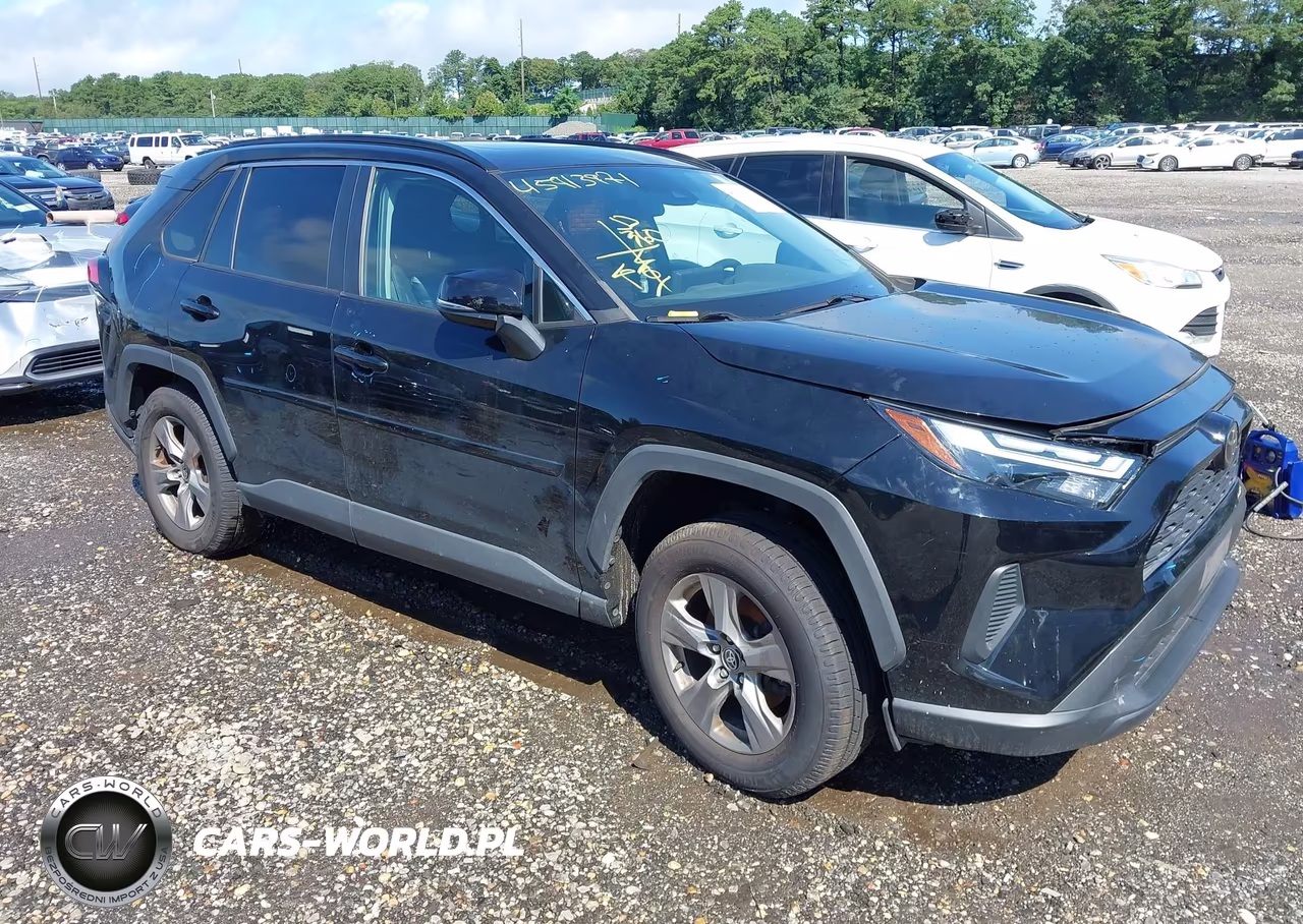 2022 Toyota Rav4 Xle – zdjęcie 1 z 17