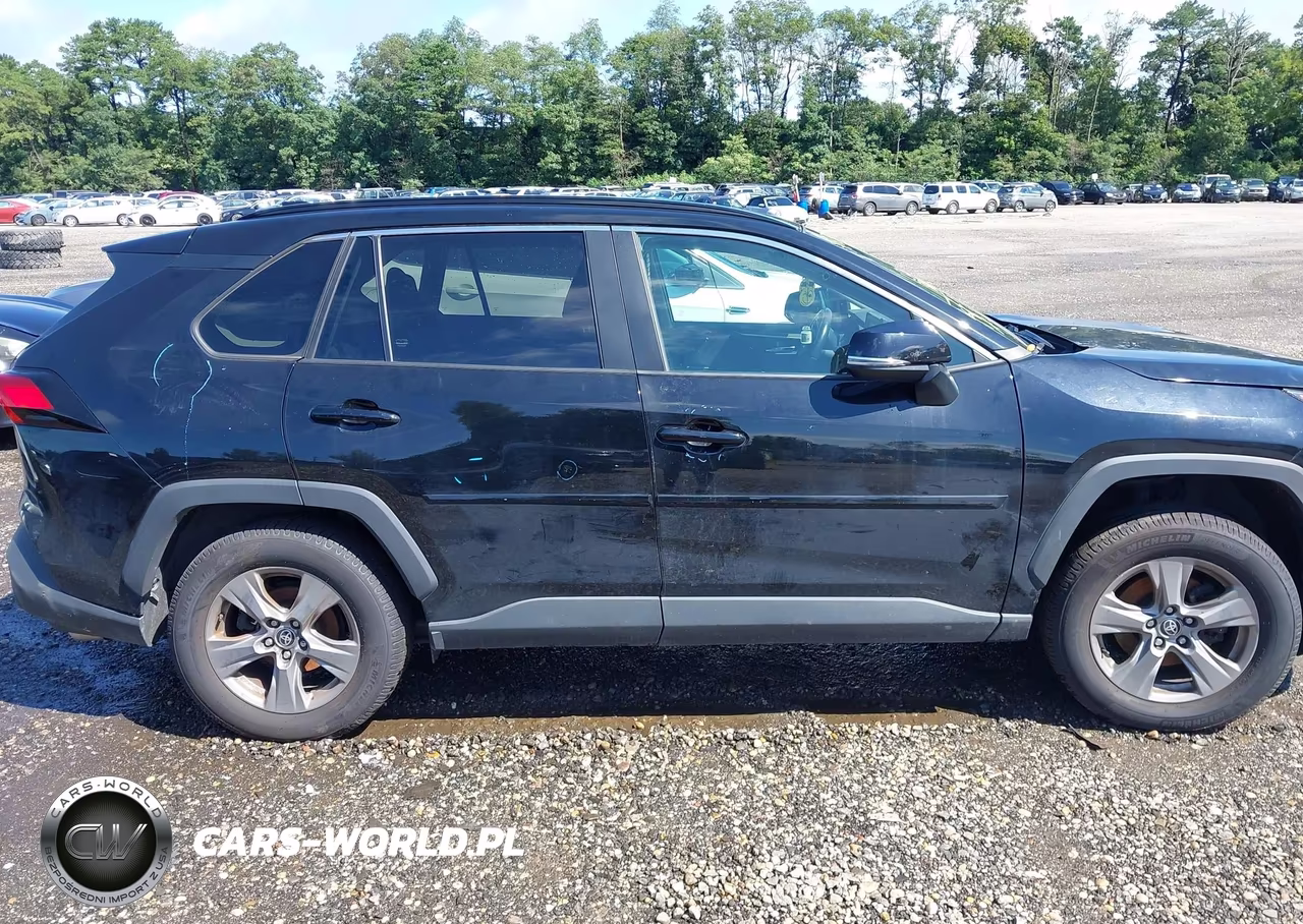 2022 Toyota Rav4 Xle VIN:2T3P1RFV3NC266782 - 13
