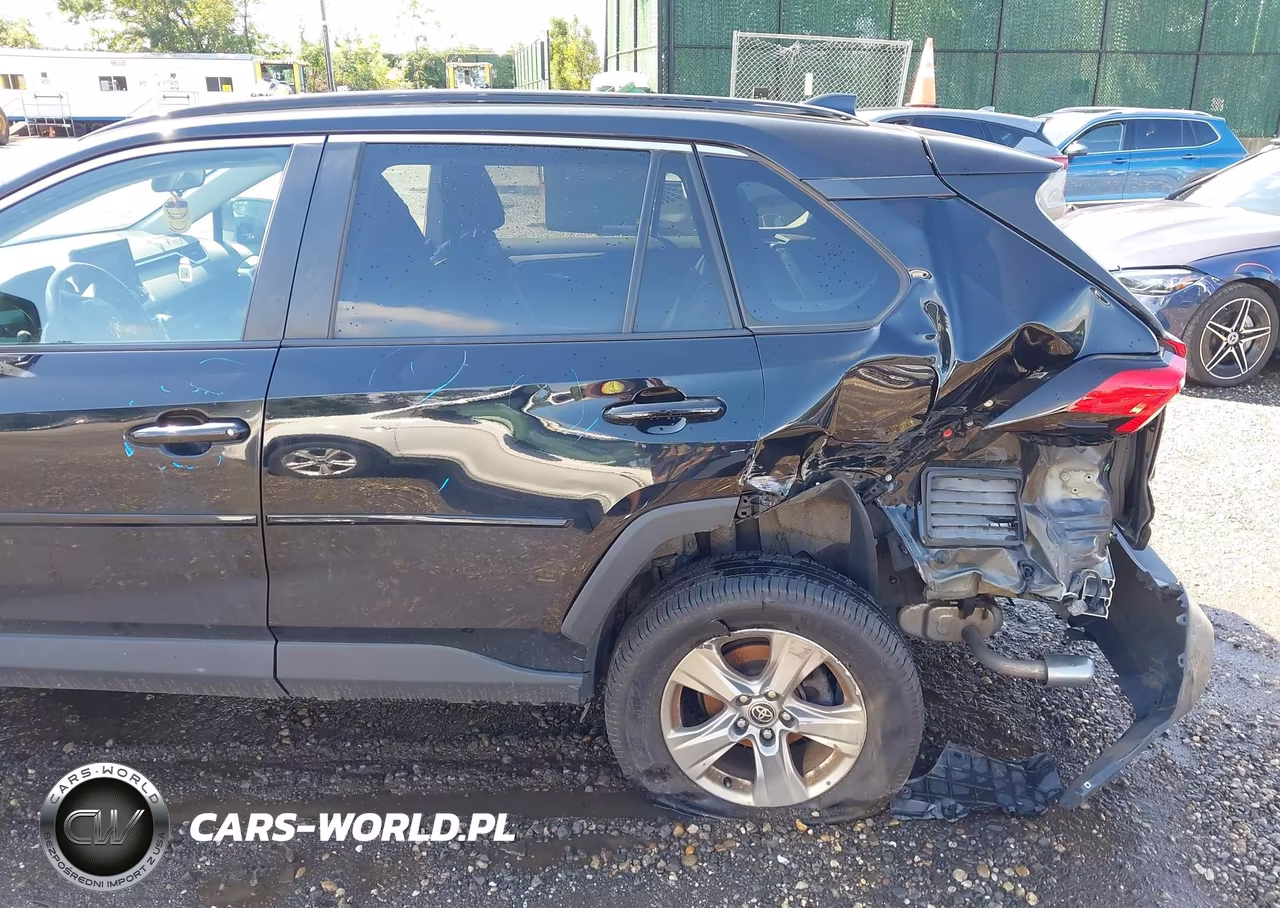 2022 Toyota Rav4 Xle VIN:2T3P1RFV3NC266782 - 6