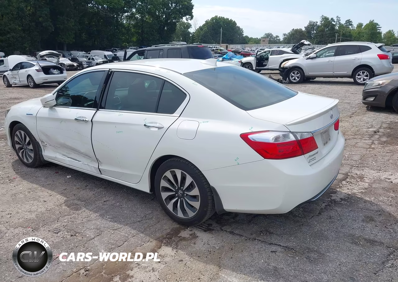 2014 Honda Accord Hybrid Touring VIN:1HGCR6F76EA007337 - 3