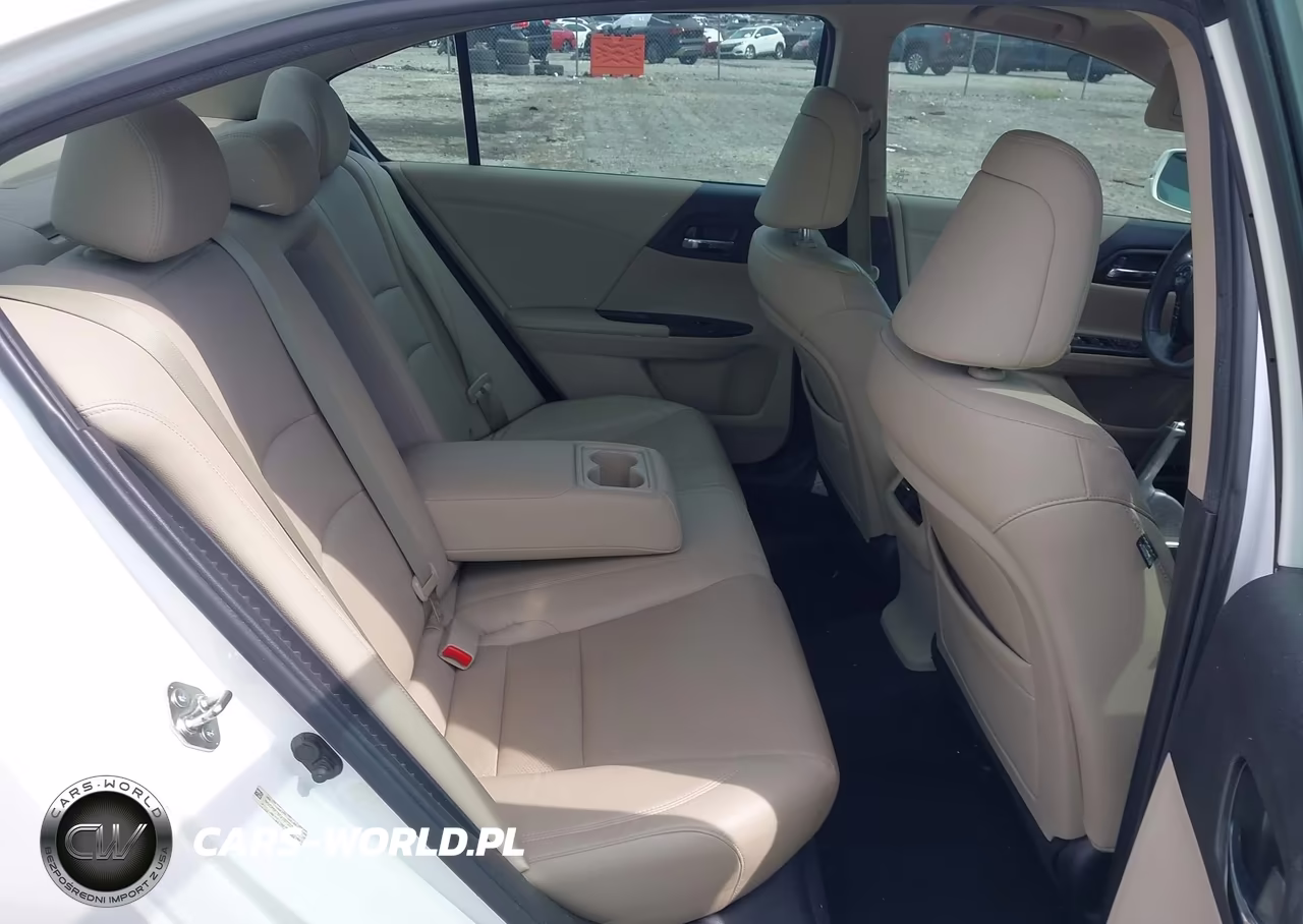 2014 Honda Accord Hybrid Touring VIN:1HGCR6F76EA007337 - 8