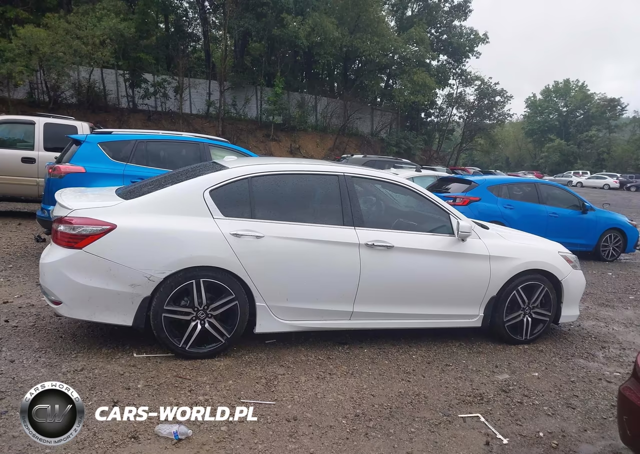 2016 Honda Accord Touring VIN:1HGCR3F97GA027583 - 13