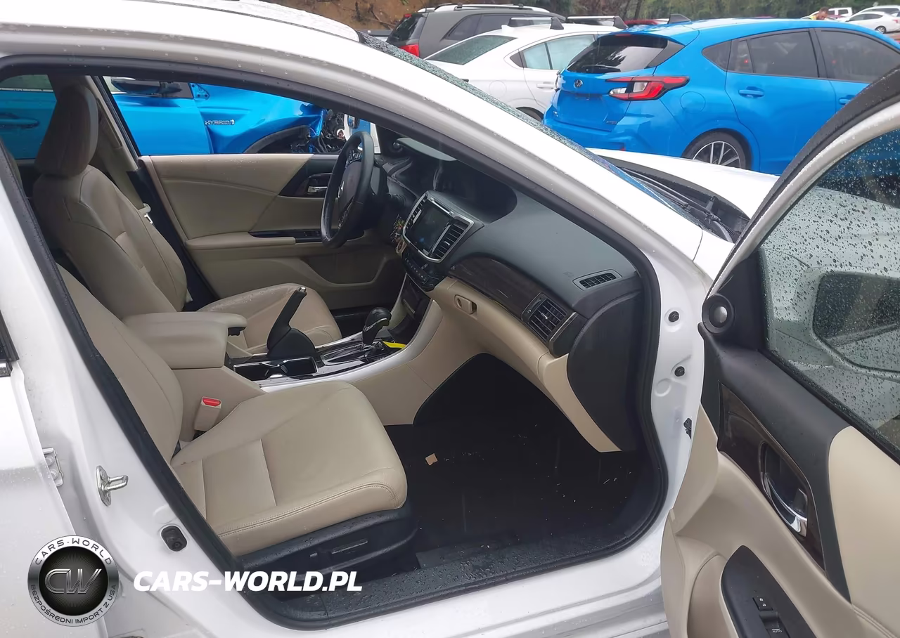 2016 Honda Accord Touring VIN:1HGCR3F97GA027583 - 5
