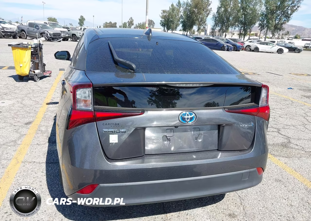 2019 Toyota Prius Le VIN:JTDKARFU0K3083824 - 18