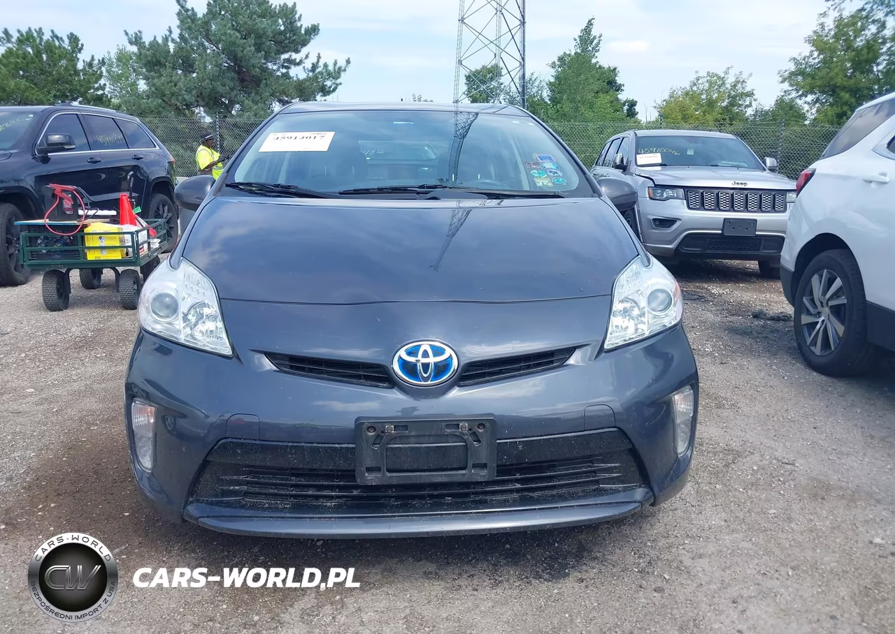 2012 Toyota Prius Two VIN:JTDKN3DU6C5416022 - 12