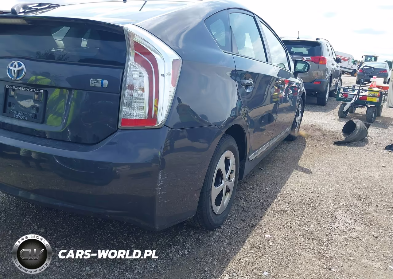 2012 Toyota Prius Two VIN:JTDKN3DU6C5416022 - 17