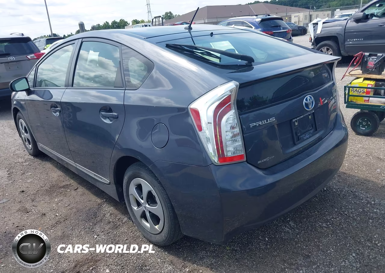 2012 Toyota Prius Two VIN:JTDKN3DU6C5416022 - 3