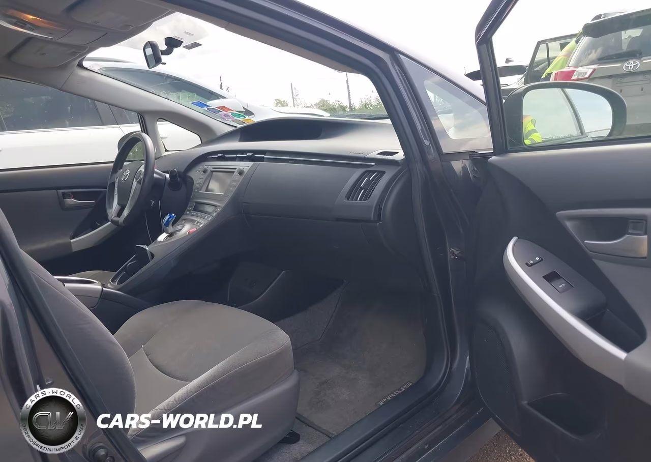 2012 Toyota Prius Two VIN:JTDKN3DU6C5416022 - 5