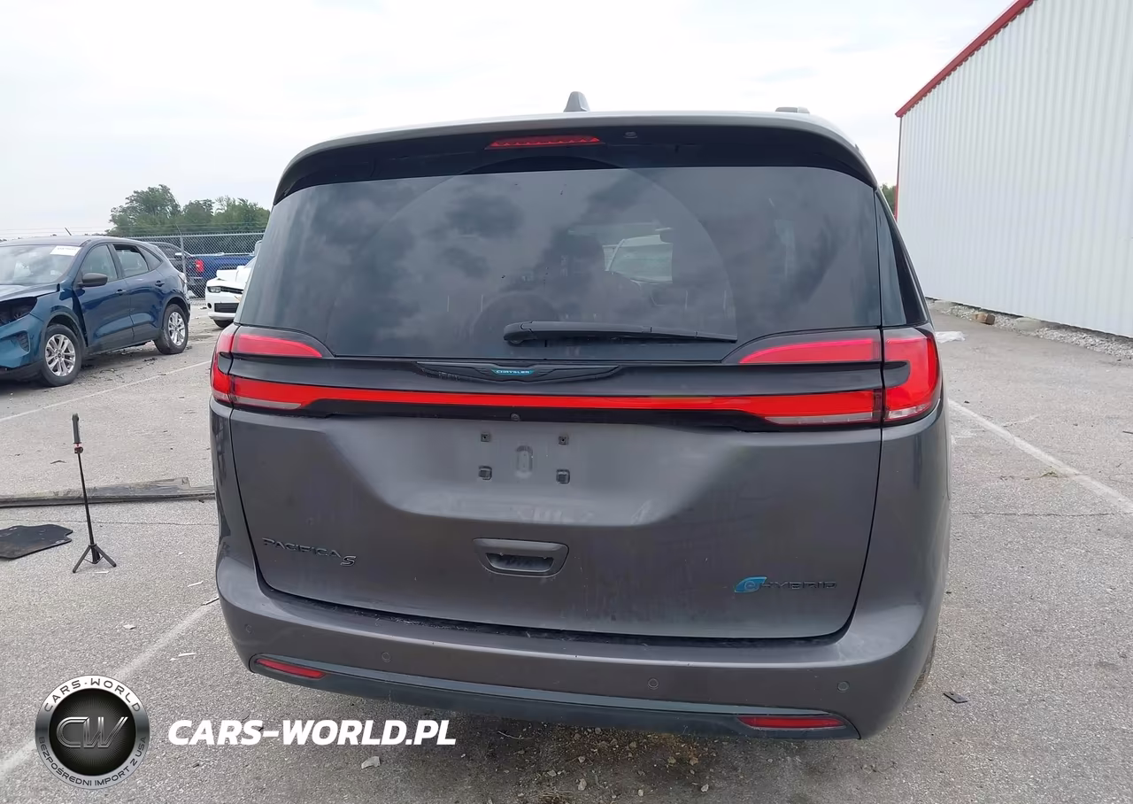2021 Chrysler Pacifica Hybrid Limited VIN:2C4RC1S7XMR535623 - 17