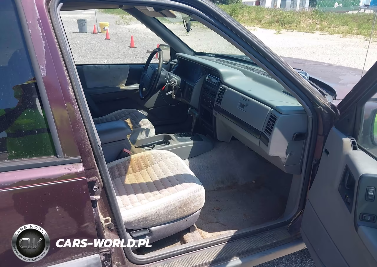 1995 Jeep Grand Cherokee Laredo VIN:1J4FX58S3SC739643 - 5