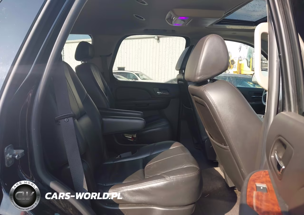 2008 Chevrolet Tahoe Ltz VIN:1GNFK13008J209998 - 8