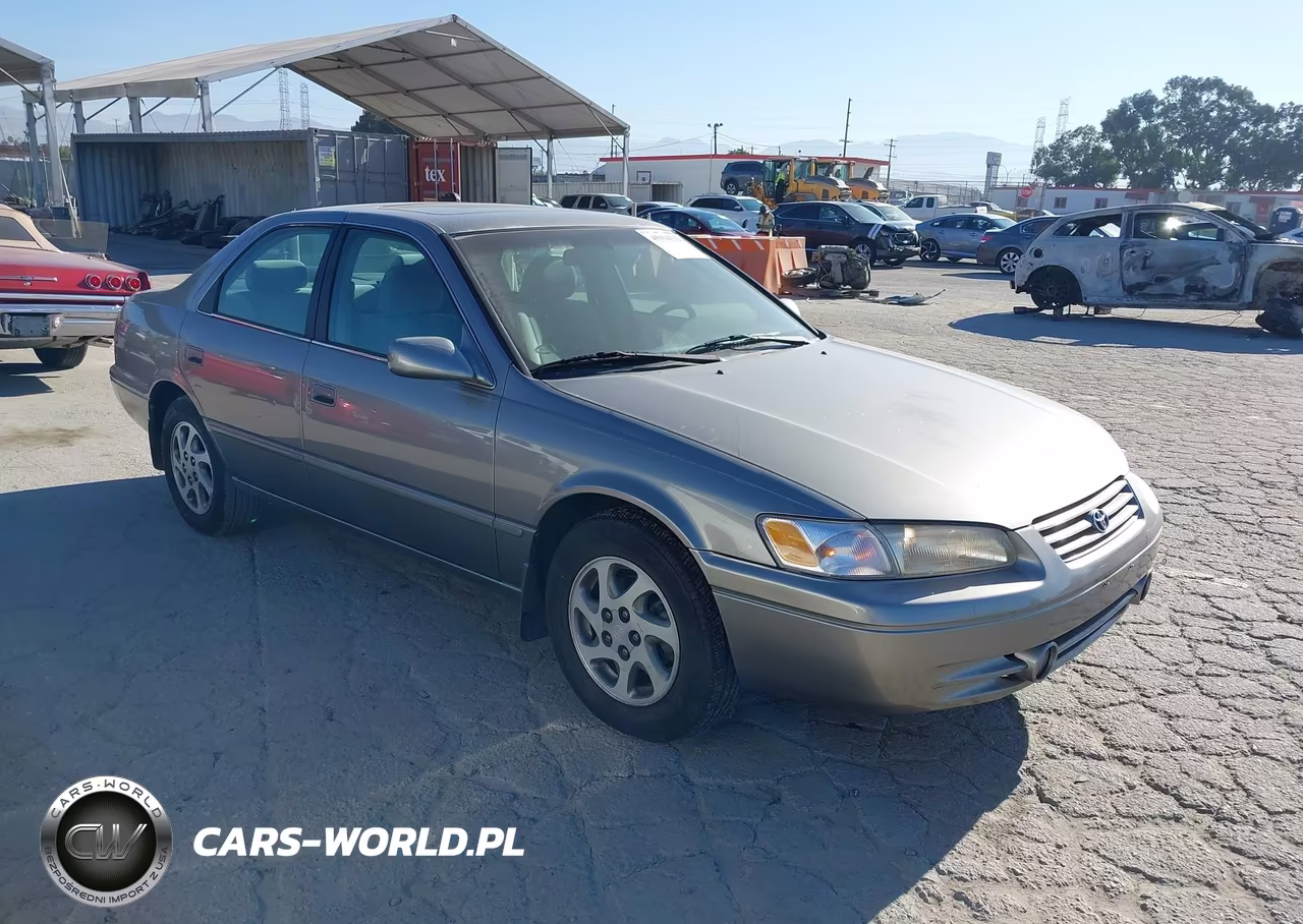 1999 Toyota Camry Le V6