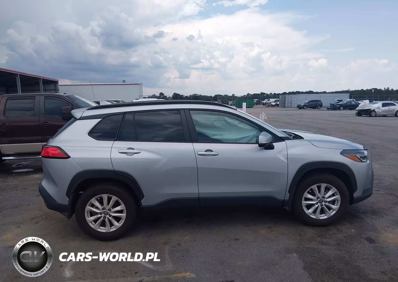 2024 Toyota Corolla Cross Le VIN:7MUCAAAG0RV086423 - 13
