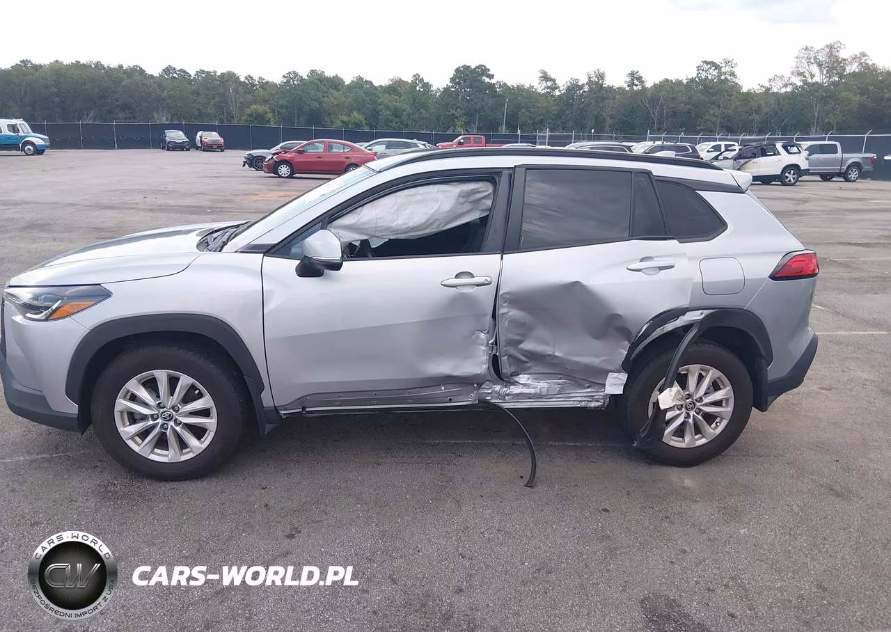 2024 Toyota Corolla Cross Le VIN:7MUCAAAG0RV086423 - 14