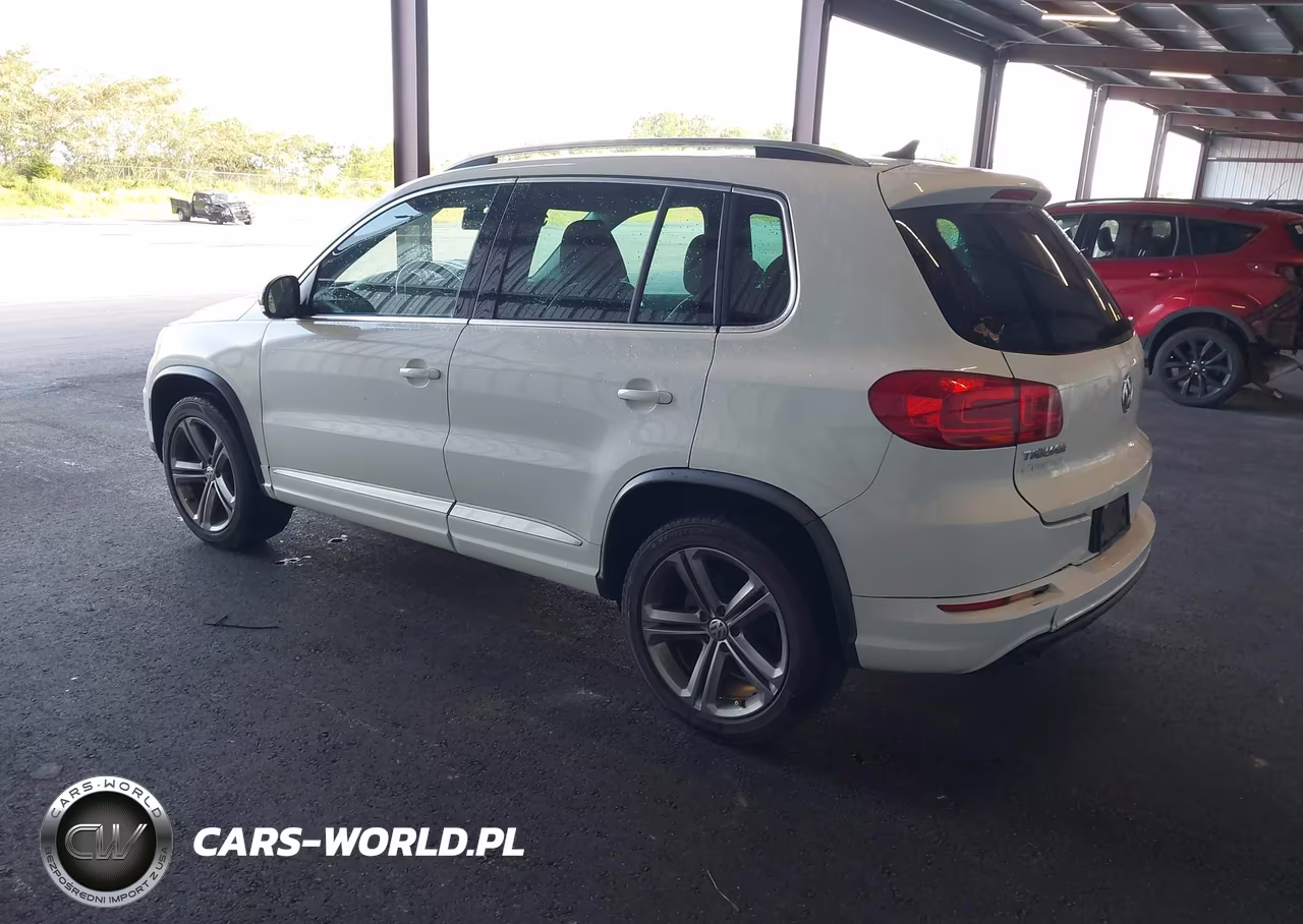 2017 Volkswagen Tiguan Sport VIN:WVGTV7AX4HW507023 - 3