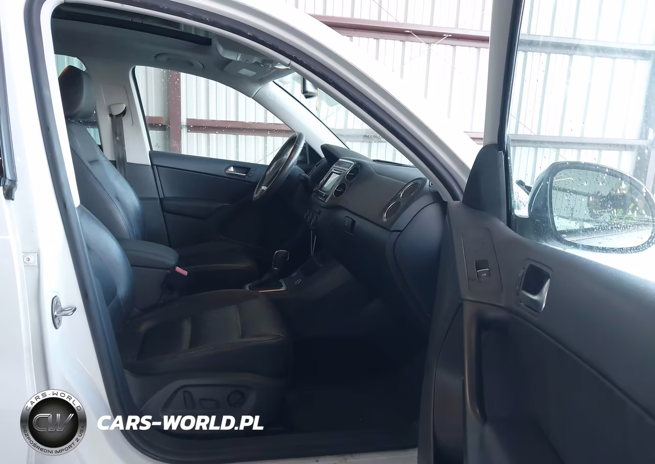 2017 Volkswagen Tiguan Sport VIN:WVGTV7AX4HW507023 - 5