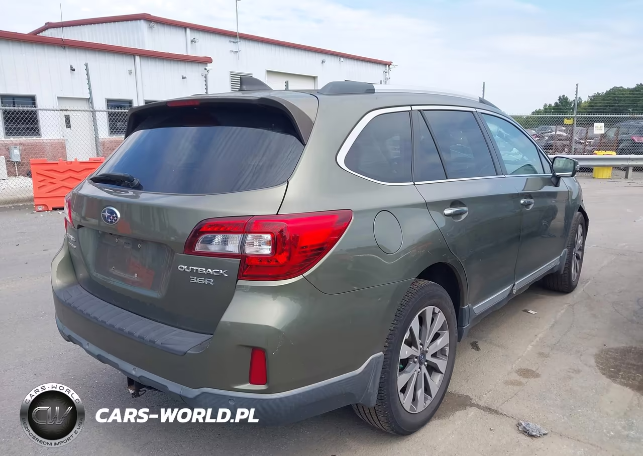 2017 Subaru Outback 3.6R Touring VIN:4S4BSETC4H3420002 - 4