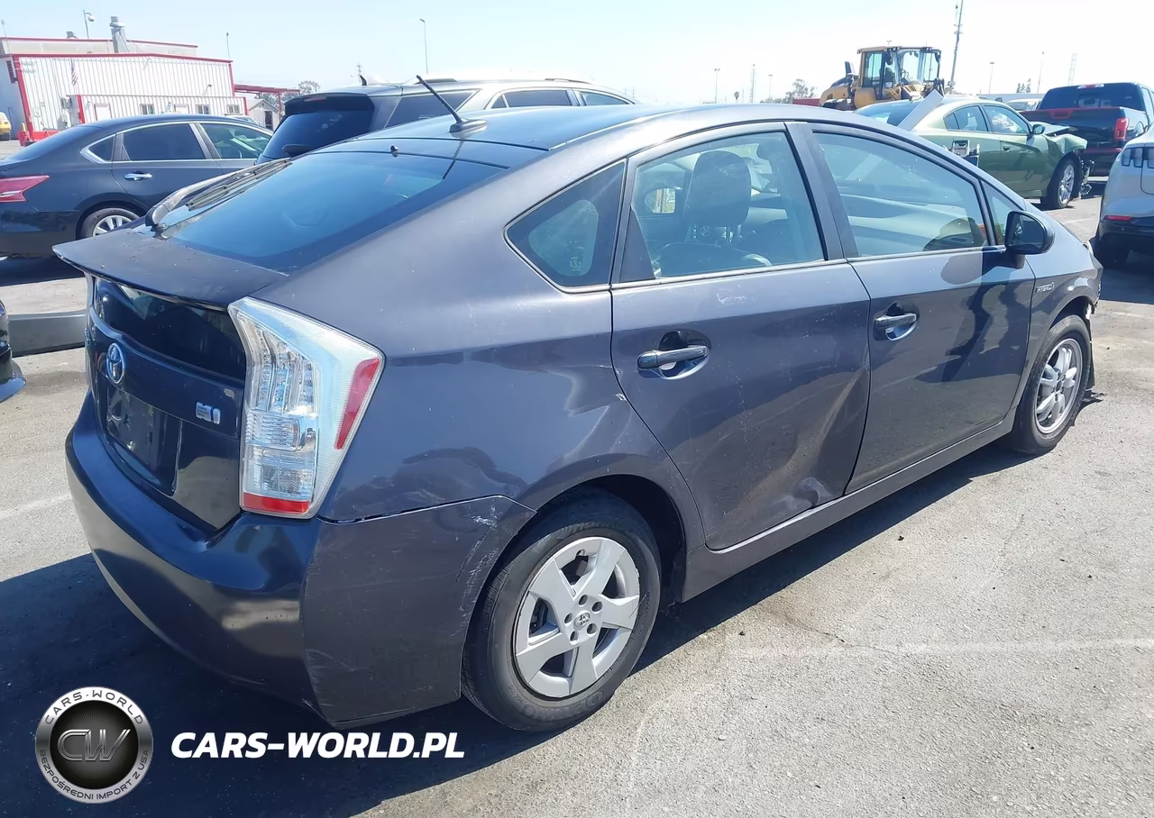 2011 Toyota Prius Four VIN:JTDKN3DU0B0285097 - 4