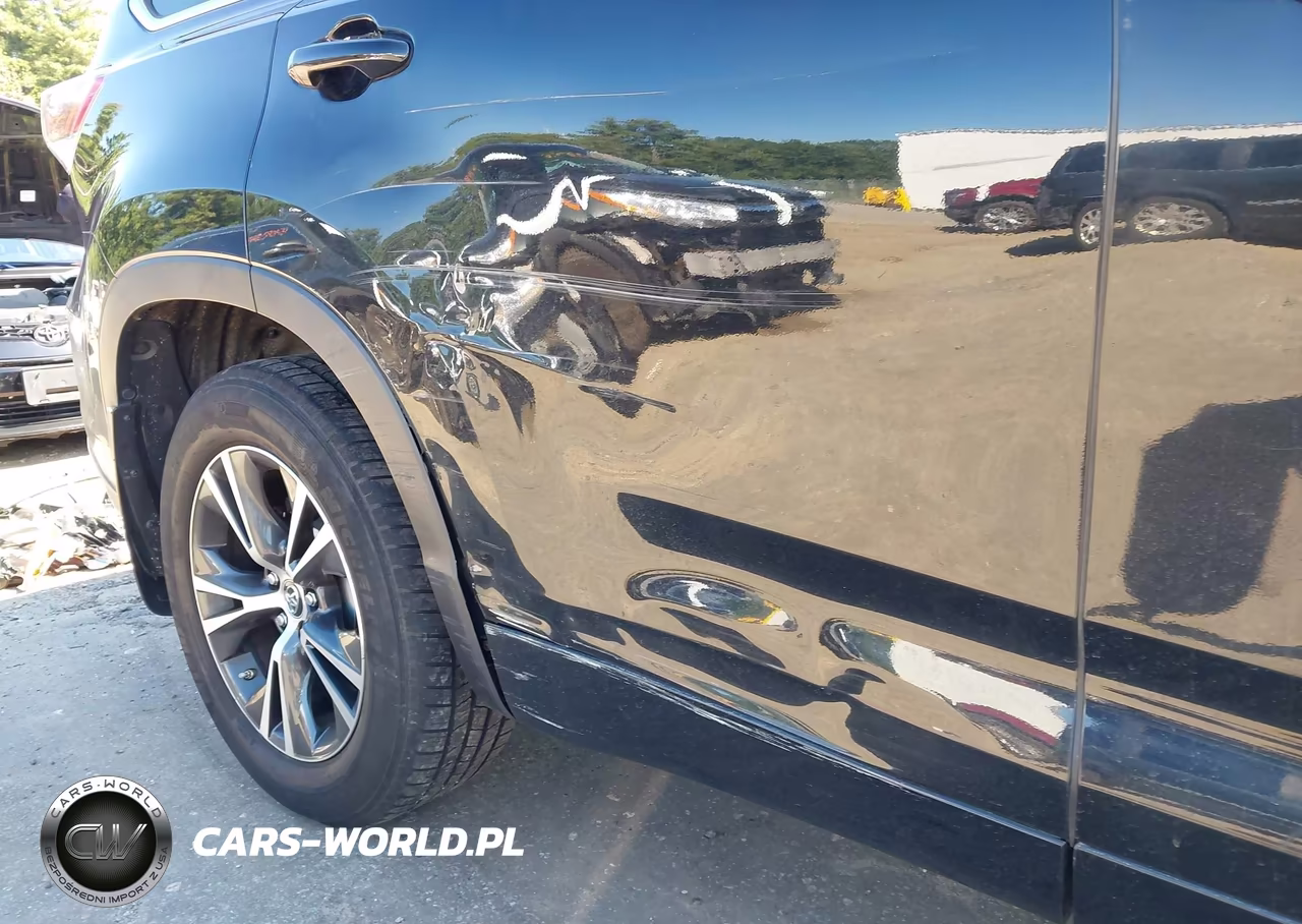 2016 Toyota Highlander Xle V6 VIN:5TDJKRFH2GS503925 - 18