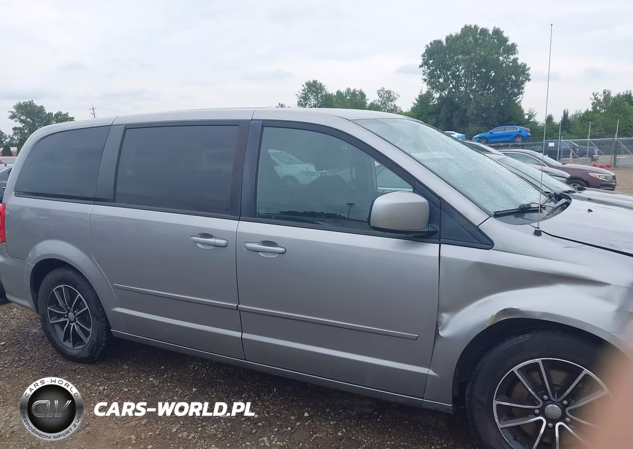 2015 Dodge Grand Caravan Se Plus VIN:2C4RDGBG2FR704939 - 14