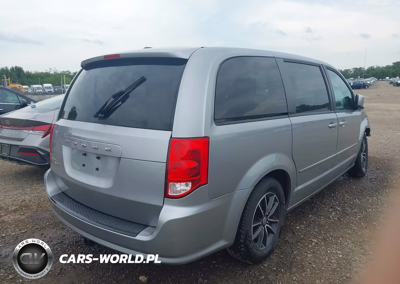 2015 Dodge Grand Caravan Se Plus VIN:2C4RDGBG2FR704939 - 17