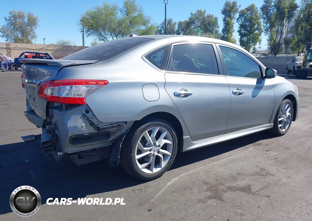 2013 Nissan Sentra Sr VIN:3N1AB7AP7DL623615 - 4