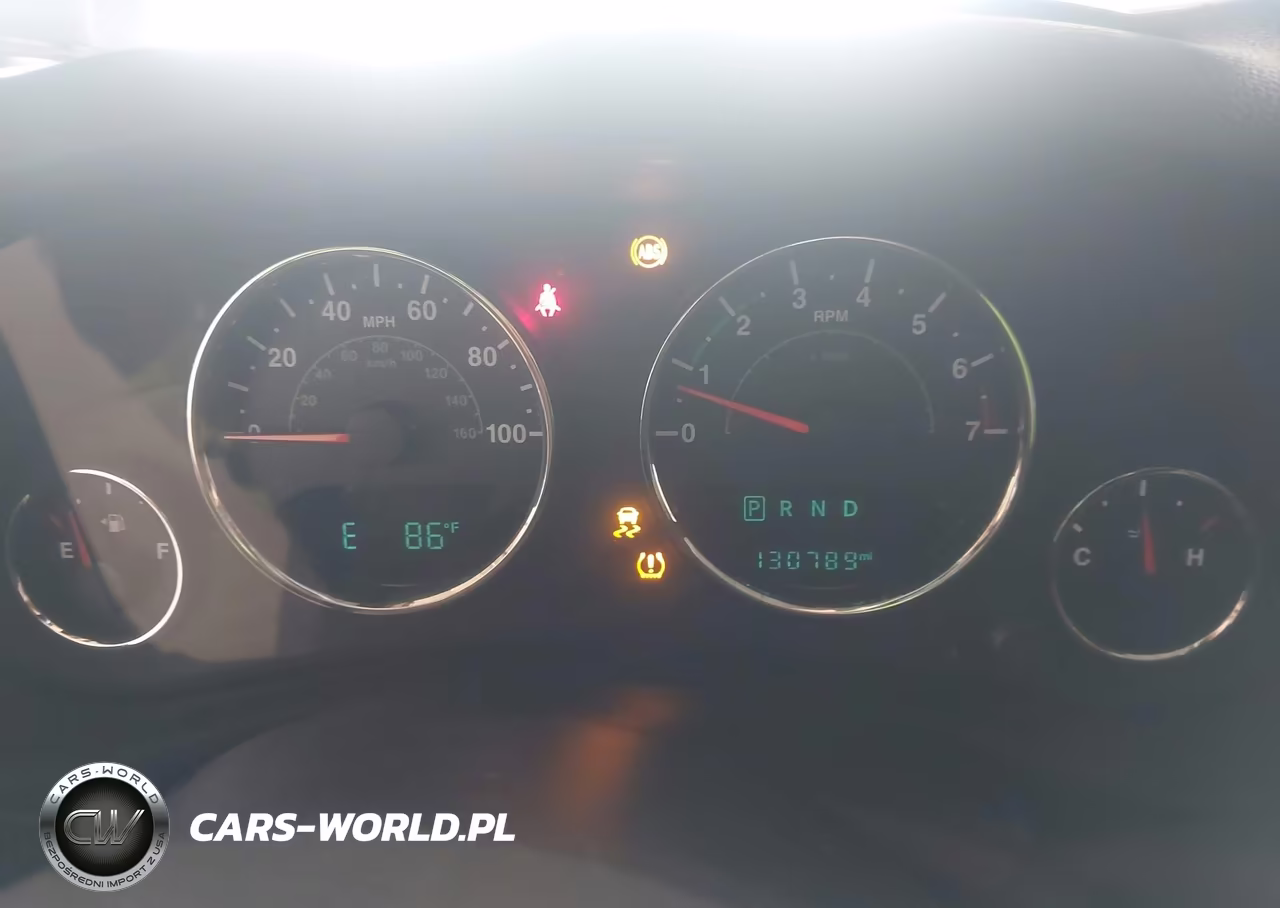 2016 Jeep Wrangler Unlimited Sahara VIN:1C4BJWEG4GL289746 - 7