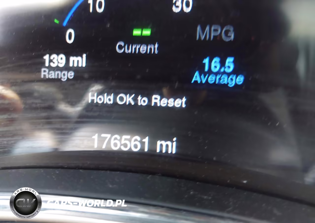 2014 Jeep Grand Cherokee Laredo VIN:1C4RJEAGXEC442528 - 16