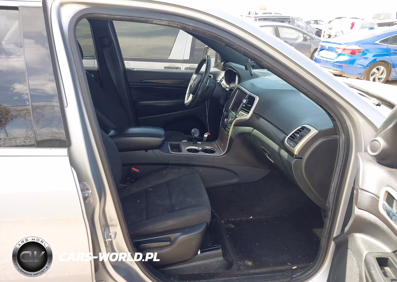 2014 Jeep Grand Cherokee Laredo VIN:1C4RJEAGXEC442528 - 5