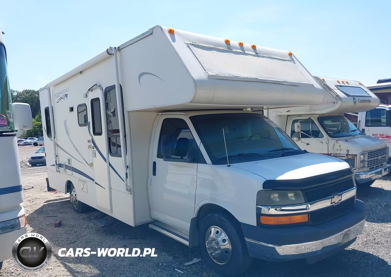 2003 Chevrolet Express Cutaway Base W-C7A VIN:1GBJG31U131101179 - 1