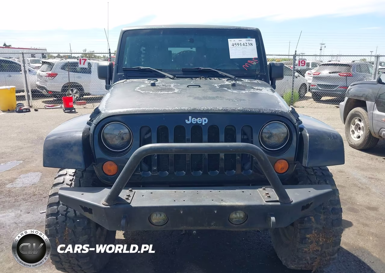 2007 Jeep Wrangler Unlimited Sahara VIN:1J8GA59137L216852 - 12