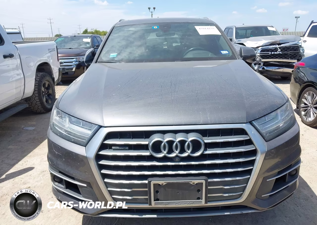 2018 Audi Q7 3.0T Premium VIN:WA1VAAF73JD039084 - 12
