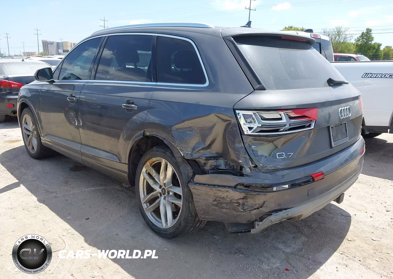 2018 Audi Q7 3.0T Premium VIN:WA1VAAF73JD039084 - 3