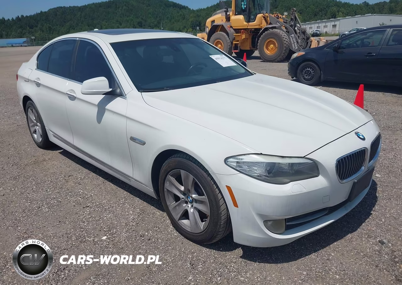 2011 BMW 528I