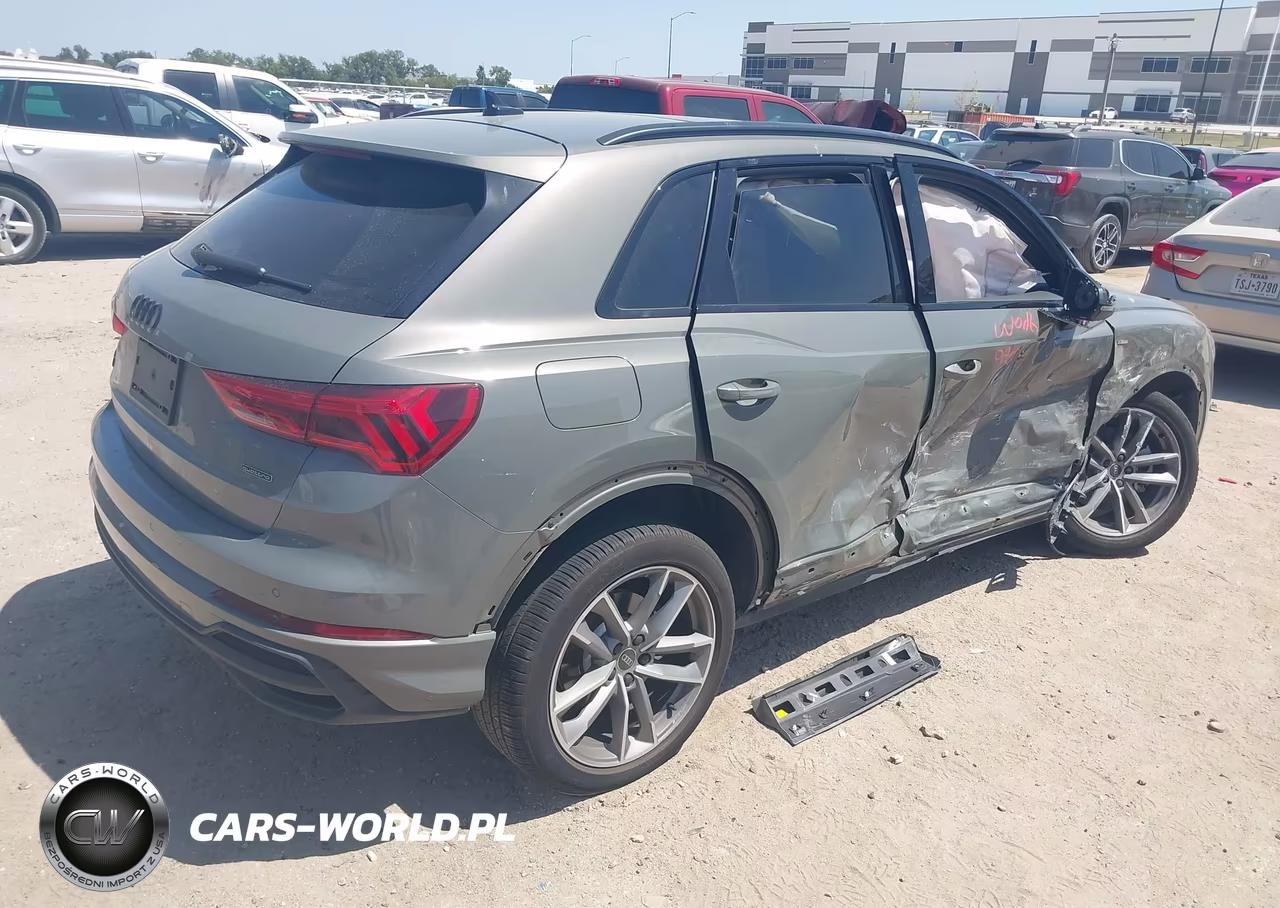 2025 Audi Q3 Premium 45 Tfsi S Line Quattro Tiptronic VIN:WA1DECF31S1104929 - 4