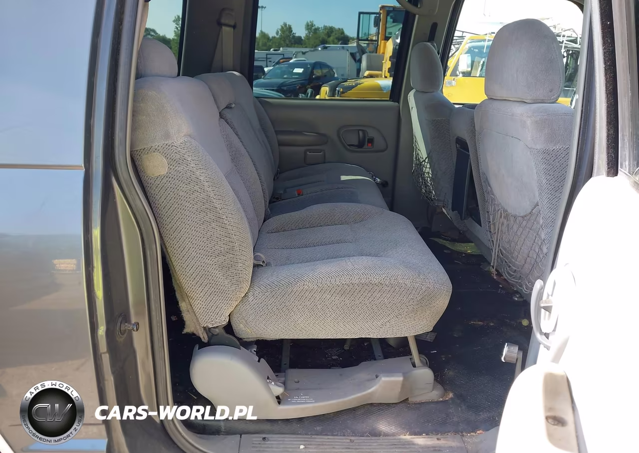 1999 Chevrolet Suburban VIN:1GNFK16R4XJ339176 - 8