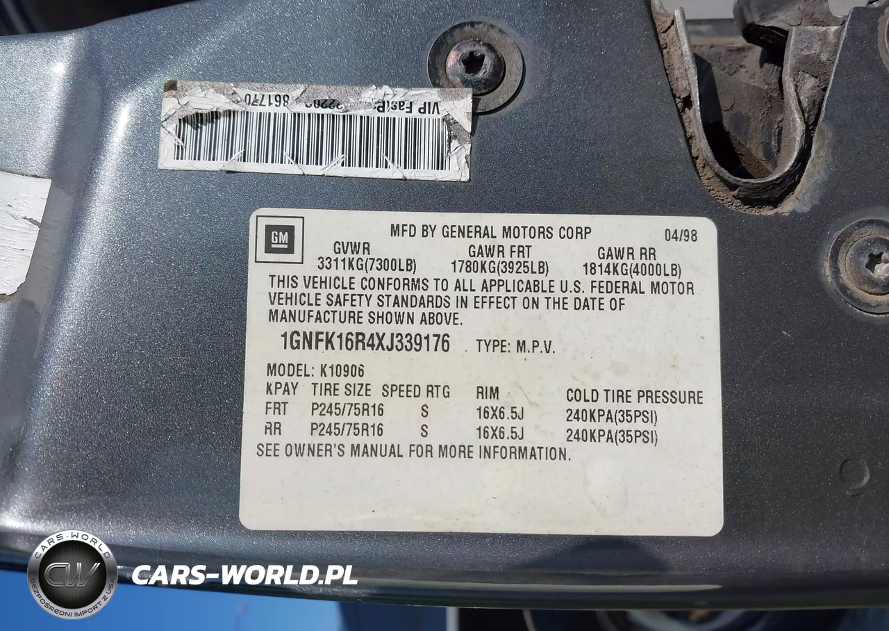 1999 Chevrolet Suburban VIN:1GNFK16R4XJ339176 - 9